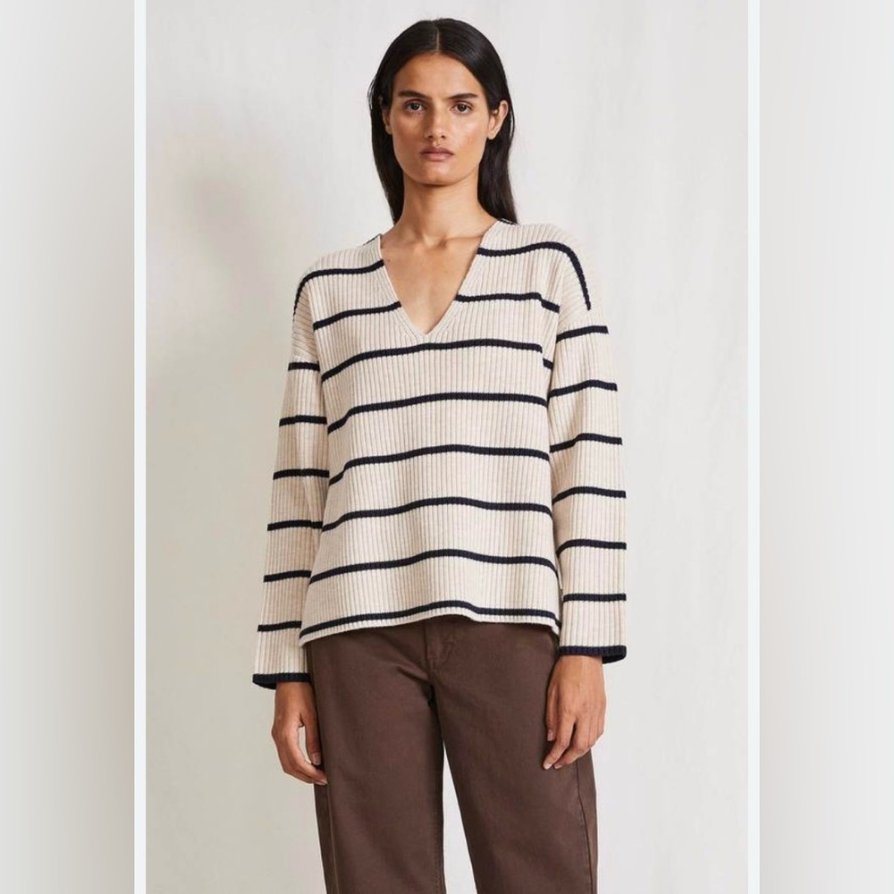 Apiece Apart Maru Stripe V-Neck Wool Sweater XL Cream Navy $495 Minimalist